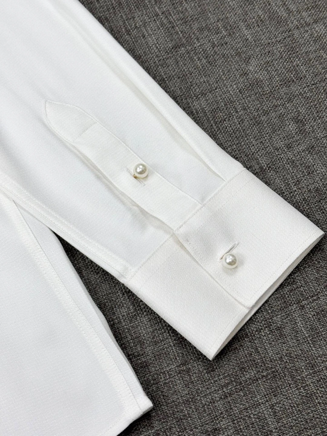 wg.luxury- 8V item:E-F409F1526